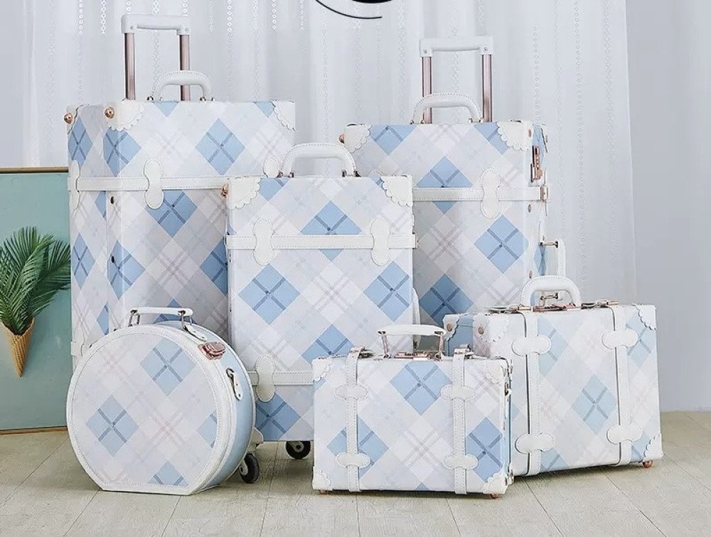 Luxury Vintage Plaid Luggage Set