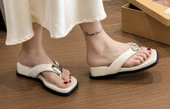 241CA-BLACK,241CA-WHITE,241CA-SILVER,241CA-LEOPARD-PRINT-37-White