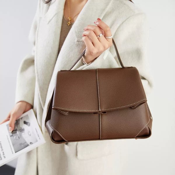 106CA-WG,-106CA-BLCK,-106CA-RR,-106CA-CCLT-Chocolate-PU1-ModernLuxury